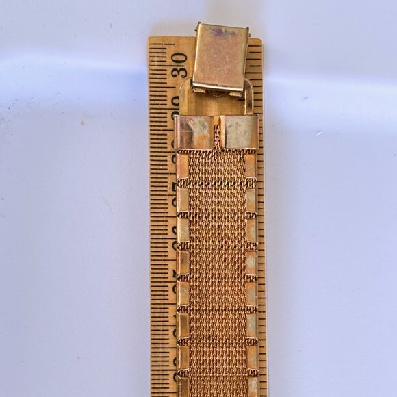 1950s Tri-Gold Tone Floral Etched Panel on Mesh Bracelet 7" Pink Green Vintage - Picture 13 of 14